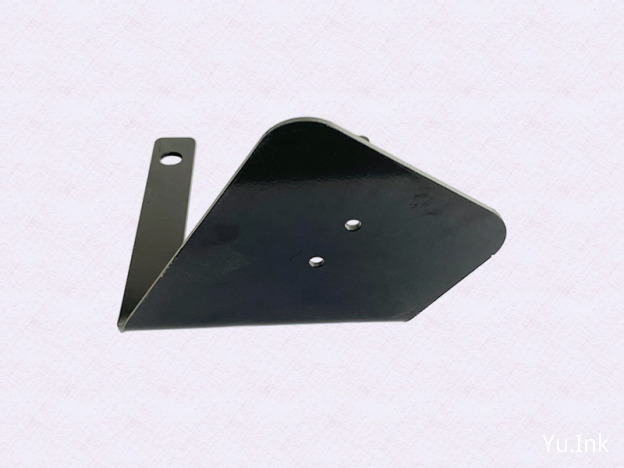 Right side marker light mounting bracket